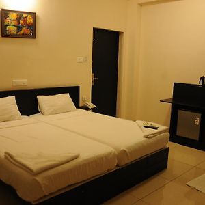 Deluxe Double Room Fan